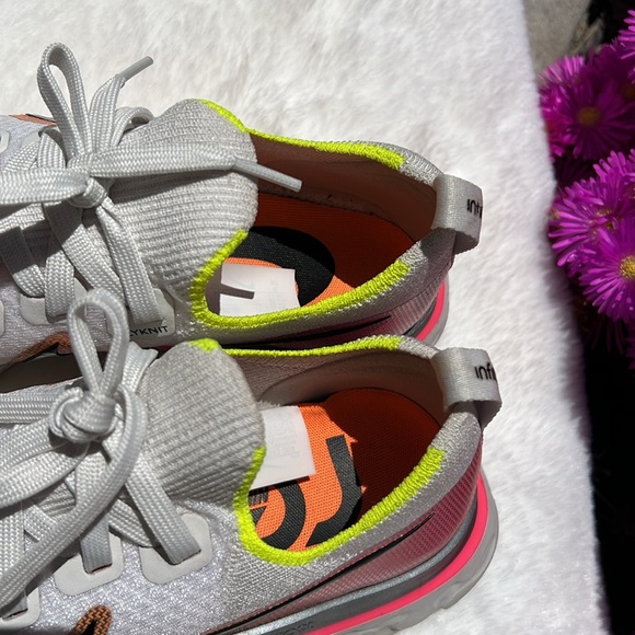 EUC Nike React Infinity Run Flyknit Women's Platinum Tint/Black-Pink Blast Sz 8 - Picture 8 of 8